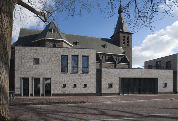 Nicolaasparochie Zoetermeer DE architekten